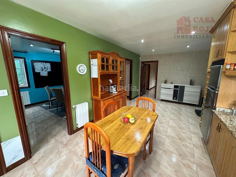 Foto 164cadf3-90c1-4d1f-bd0f-06ff5a2cbcd9. Xalet amb calefacció aparcament piscina a Aldán Cangas