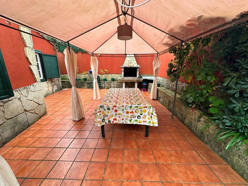 Foto 52ee0225-9ecc-42ce-94d3-fc09967368d6. Xalet amb calefacció aparcament piscina a Aldán Cangas