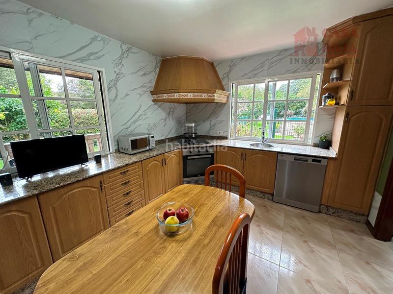 Foto 8449d7b5-bee0-4aa7-ae2b-1bdfd342b6e7. Xalet amb calefacció aparcament piscina a Aldán Cangas