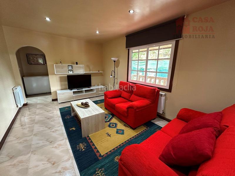 Foto f73d8c7a-b35e-44e4-aec8-88636b6a2c40. Xalet amb calefacció aparcament piscina a Aldán Cangas