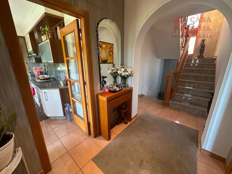 Foto c2620293-48e4-45d8-8f5f-523e053c4995. Chalet avec chauffage parking piscine dans O Hío Cangas