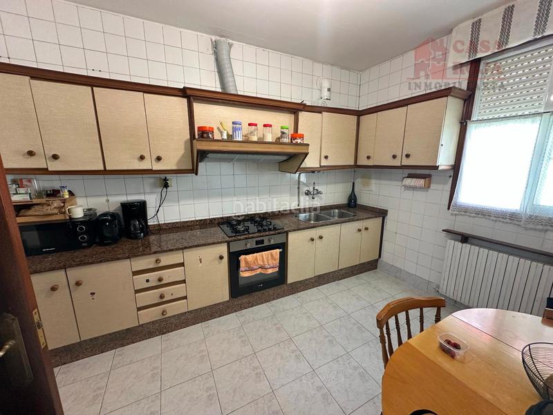 Foto bef0ebd3-5789-485c-b40a-23094498a2c3. Casa a schiera con riscaldamento in O Hío Cangas