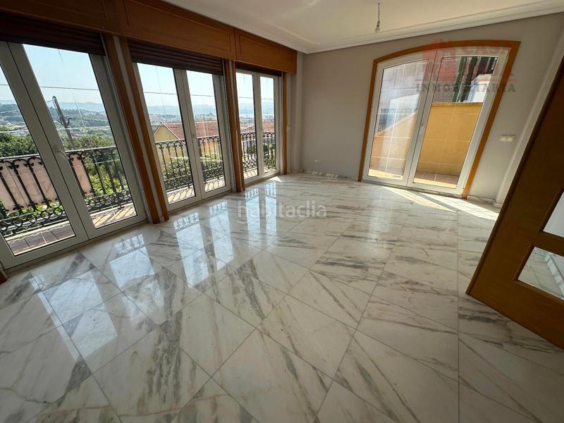 Foto 27afd6e9-2de8-45e0-8895-499a1915d42a. Chalet exclusivo chalet independiente de piedra con vistas privilegiadas a la ría de vigo. en Cangas