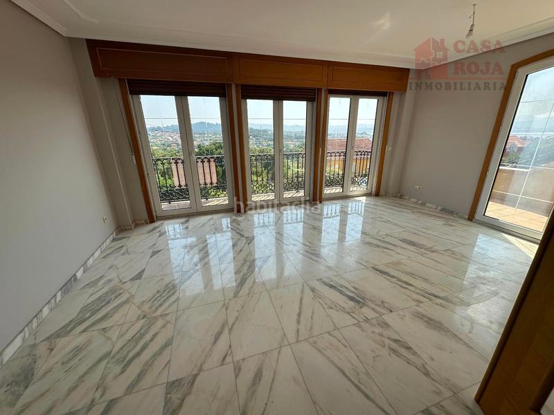 Foto 7609f393-096c-4bc0-9b84-32fdc7fe9a1f. Chalet exclusivo chalet independiente de piedra con vistas privilegiadas a la ría de vigo. en Cangas