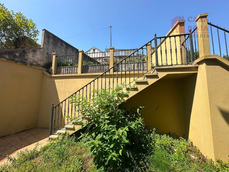 Foto 8fa53f3b-5f98-48a5-a2c1-0592066f70e9. Chalet exclusivo chalet independiente de piedra con vistas privilegiadas a la ría de vigo. en Cangas