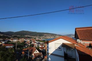 Maison à Moaña. Casa independiente en abelendo moaña con finca y vistas parciale
