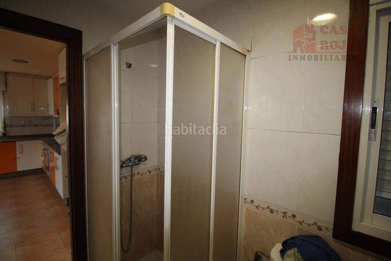 Foto e4d2523d-c6fb-4398-9d38-06715125f11f. Casa  independiente en abelendo con finca y vistas parciales al mar. en Moaña