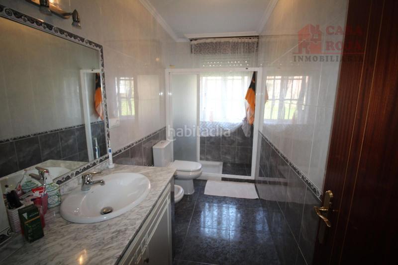 Foto 2e4d2bba-b5d2-47ff-9aa7-68fd1be50954. Chalet with heating parking in Moaña