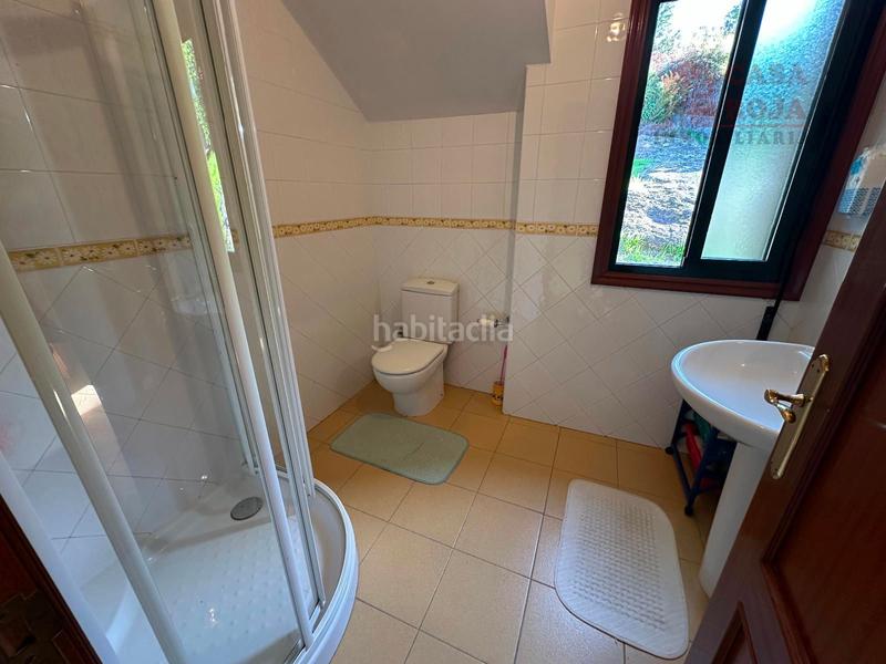 Foto 19b8c4c9-b57a-4fba-8d25-cc3749f64289. Chalet con parcheggio in Aldán Cangas