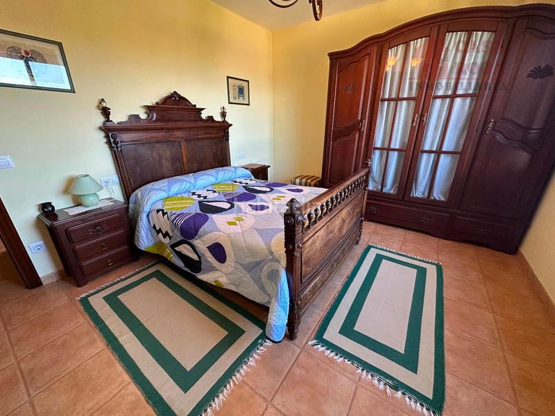 Foto 23a889b9-0b86-46e5-b2d0-3ec6216e7b77. Chalet con parcheggio in Aldán Cangas