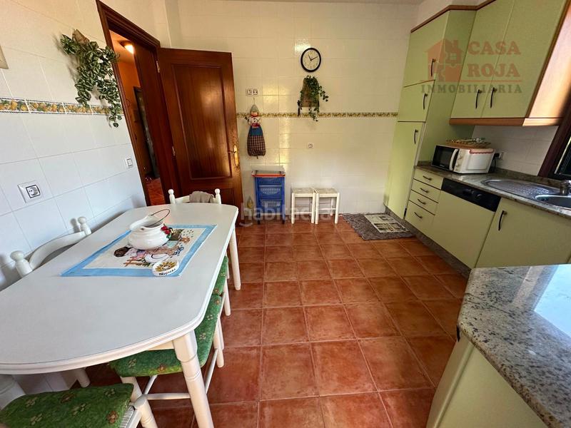 Foto 324bbddc-9d1c-4226-b724-181988881d46. Chalet con parcheggio in Aldán Cangas