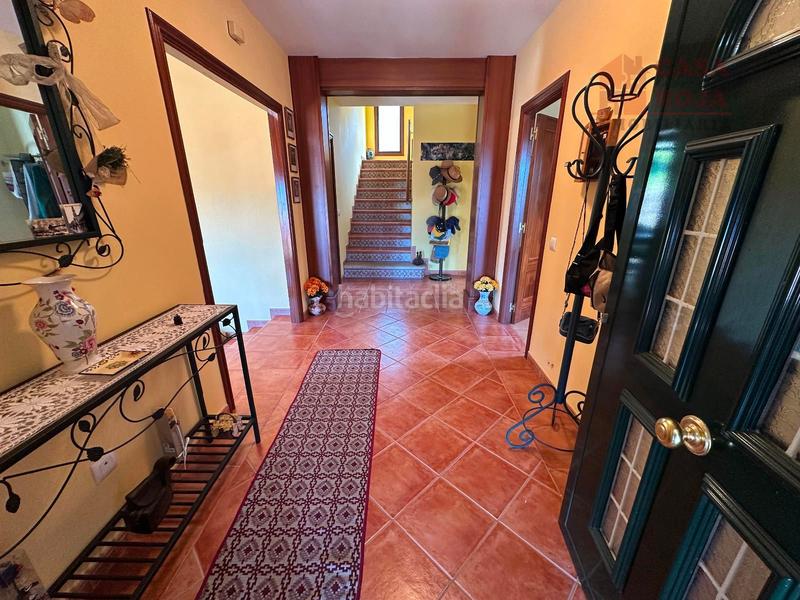 Foto 694b3a51-e0c5-403c-90ab-6276165ea95c. Chalet con parcheggio in Aldán Cangas