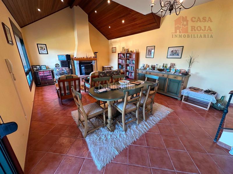 Foto 8f9e8d9c-e7ef-48fa-a881-8193afeb51a5. Chalet con parcheggio in Aldán Cangas