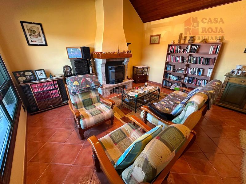 Foto a6aeb564-447d-437c-ad47-37da6c088613. Chalet con parcheggio in Aldán Cangas