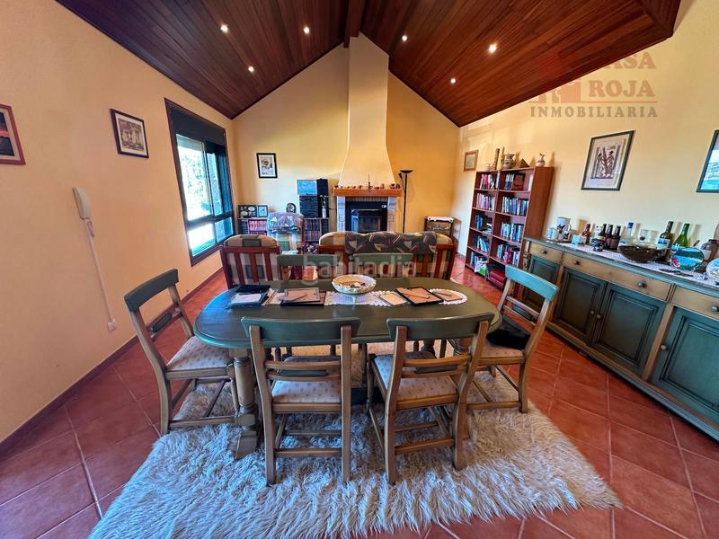 Foto fa8a3807-d4ea-4b61-954e-a8e11fd8c672. Chalet con parcheggio in Aldán Cangas