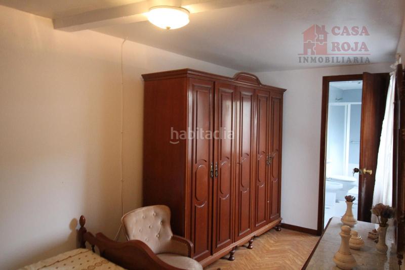 Foto 11f95701-547a-4381-ab47-f24d2cfea359. Casa  pareada en venta para reformar en Coiro. en Cangas