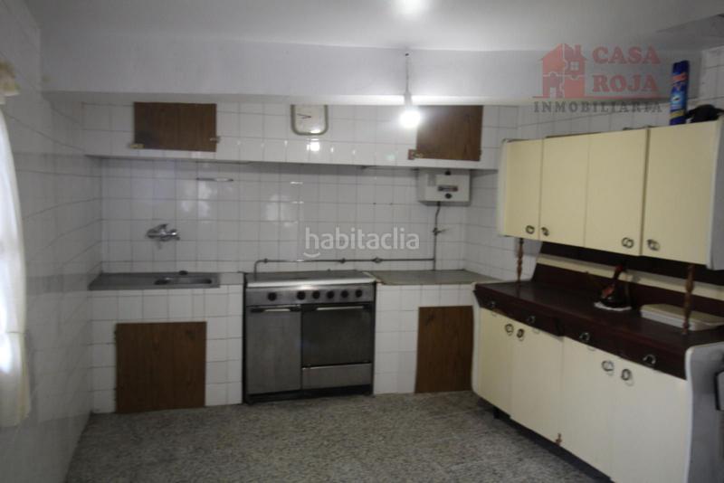 Foto 1fc6681f-59c9-4442-a360-ac82c48d2eb3. Casa  pareada en venta para reformar en Coiro. en Cangas