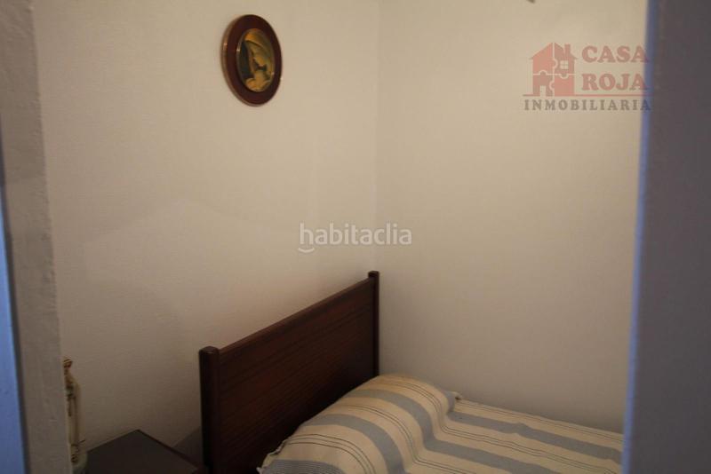 Foto 44b42f14-d329-451e-8a38-842ea3655496. Casa  pareada en venta para reformar en Coiro. en Cangas