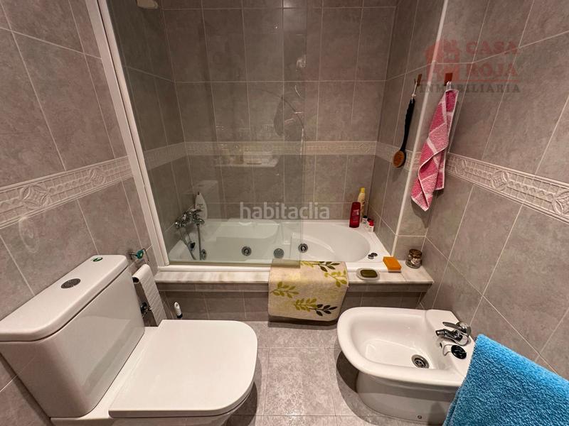 Foto 8ef91e9d-2674-48cc-bf14-88e65234d8ab. Àtic amb calefacció aparcament a Moaña