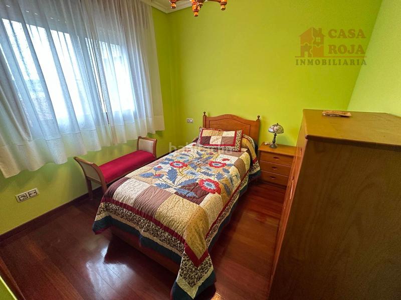 Foto 961149bc-714c-4bb3-8a86-aa4ef1d7556e. Àtic amb calefacció aparcament a Moaña