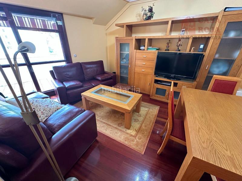 Foto eea6a924-205f-4e77-b976-415de359f4ca. Àtic amb calefacció aparcament a Moaña