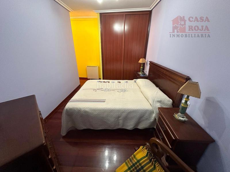 Foto f714bab5-88bd-4e06-9864-d6e5d5ef425b. Àtic amb calefacció aparcament a Moaña