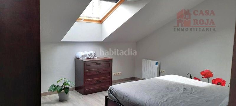 Foto 1ffc2151-9392-4207-8c60-1e68937bd19e. Edifici a Cangas pueblo Cangas