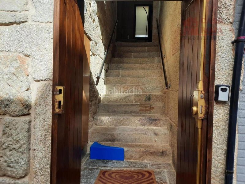 Foto 6368565f-c1b5-40d0-936b-dcb787285c2e. Edifici a Cangas pueblo Cangas