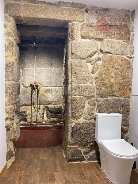 Foto 6398808b-cfb7-4b8f-a941-c92ca0907c00. Edifici a Cangas pueblo Cangas