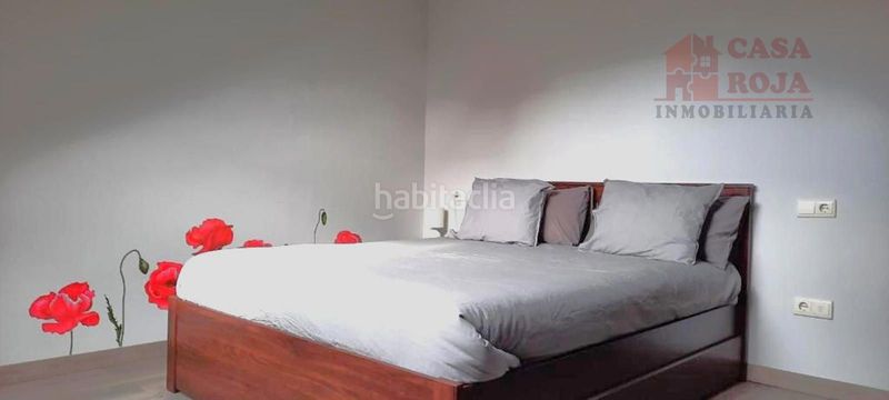 Foto 73477510-8234-493e-86bb-24a1d11e74df. Edifici a Cangas pueblo Cangas