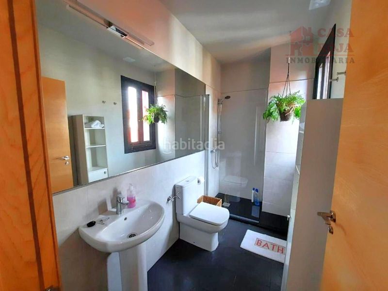 Foto 88b816e2-e8dd-46fa-9077-e614dad58983. Edifici a Cangas pueblo Cangas