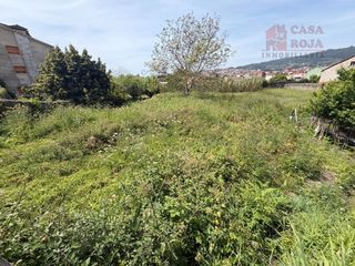 Rural plot in Moaña. Terreno edificable a 270 m del mar en meira, moaña.