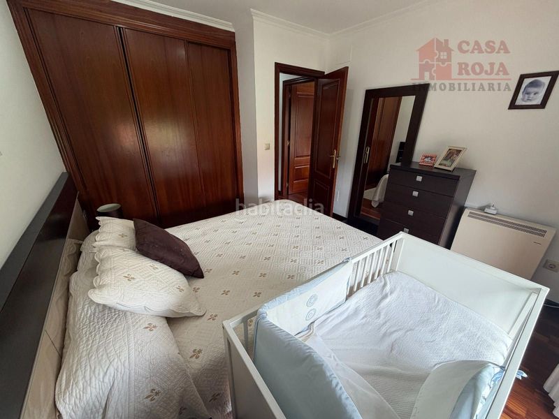 Foto 1a30b173-f7a4-4f66-aca2-7139602ade5d. Casa adossada amb calefacció aparcament a Darbo Cangas