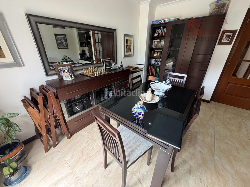 Foto 2107b569-bc28-4082-a72e-f0a895d4b300. Casa adossada amb calefacció aparcament a Darbo Cangas