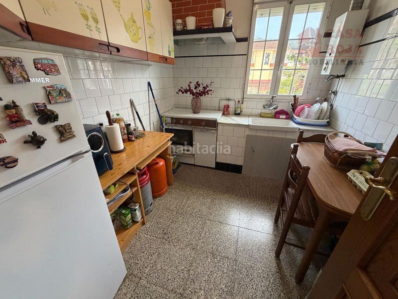 Foto 7077335e-9995-43c5-9952-e47a52136566. Casa amb calefacció a Bueu