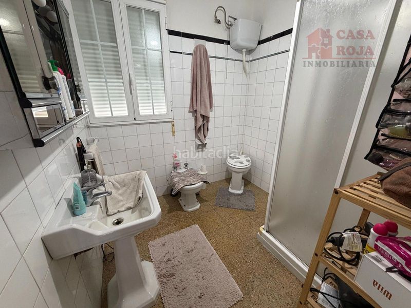 Foto c974ec44-43d8-4e8a-8e7d-43c15ee0ff97. Casa amb calefacció a Bueu