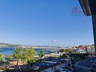Apartment  Avenida ramón cabanillas. Piso con vistas al mar en el centro de moaña.