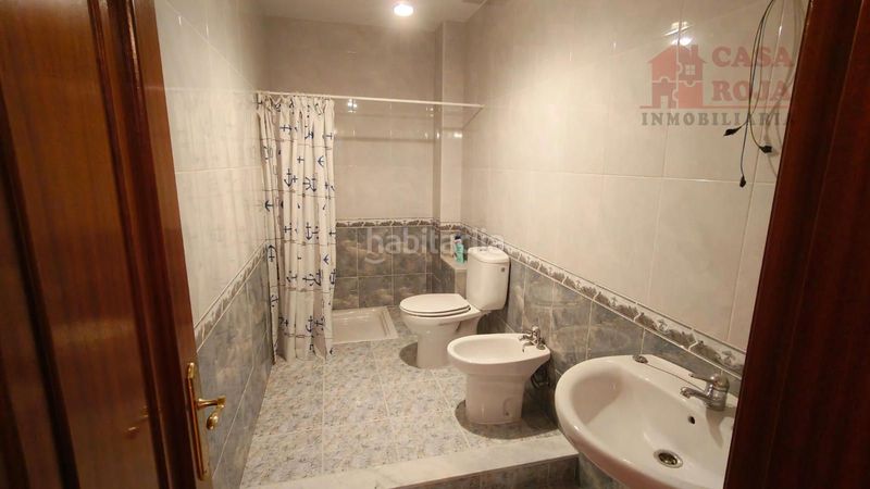 Foto 1e9561b6-ccbd-461d-887c-e9adf30ba05d. Casa amb calefacció aparcament a Darbo Cangas