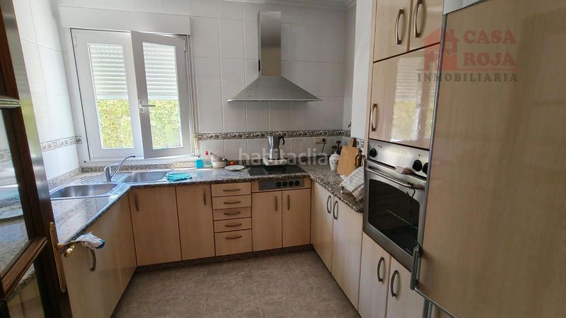 Foto d581e3bc-8af1-4b9d-baab-6e878371e265. Casa amb calefacció aparcament a Darbo Cangas