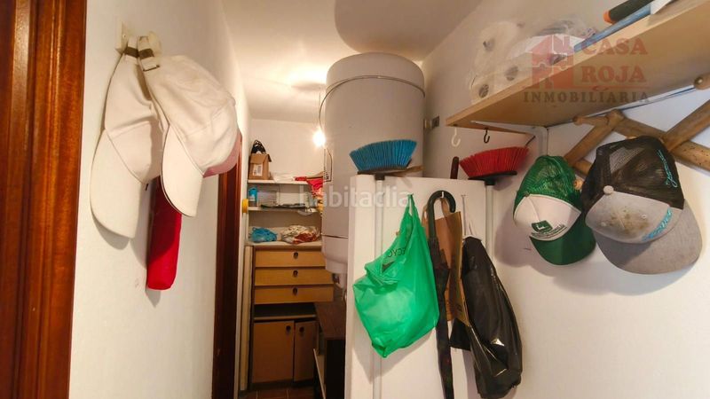 Foto f5426f44-a198-4825-8254-a0d14beb7e89. Casa amb calefacció aparcament a Darbo Cangas