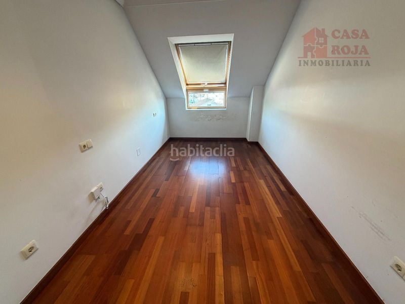 Foto 144dc192-5354-4f11-a61e-40491a558f92. Àtic amb calefacció aparcament a Coiro Cangas