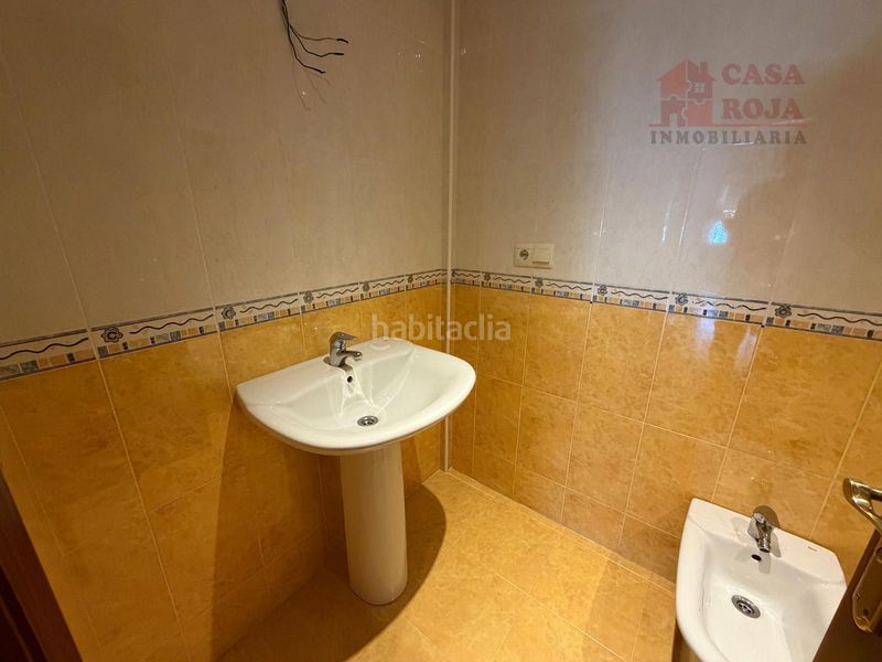Foto 4884b208-aa52-4177-8a37-db031ed77f93. Àtic amb calefacció aparcament a Coiro Cangas