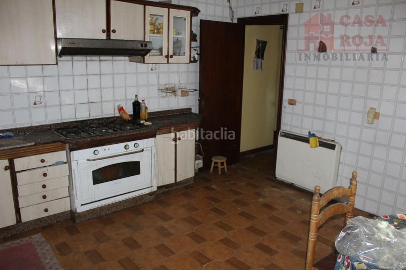 Foto b8ef1170-1e64-48db-80af-60c2ea036a3c. Maison avec parking dans Aldán Cangas