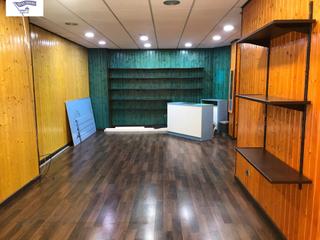 Lloguer Local Comercial a El Pilar. Local comercial zona industria