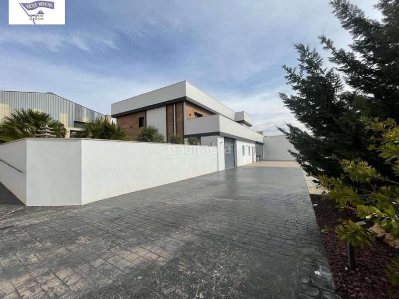 Foto 471ee962-5705-49f9-8525-5811d01d4ac6. Chalet avec chauffage parking piscine dans Balazote