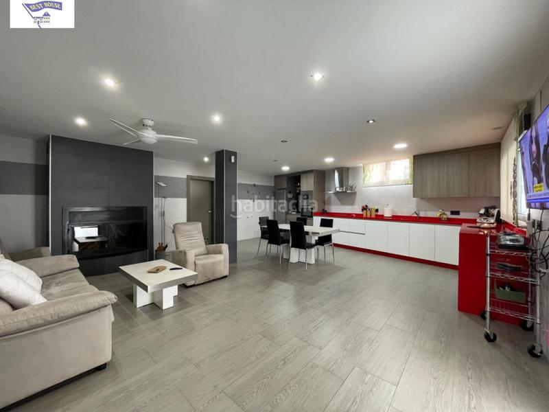 Foto 997748ac-c8a7-43b7-bd94-3494d70624d4. Chalet avec chauffage parking piscine dans Balazote