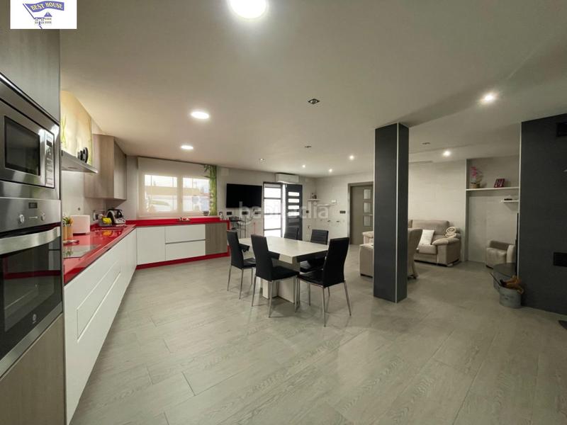 Foto c6d448a2-e6bd-49d6-ade6-8984c1d698ed. Chalet avec chauffage parking piscine dans Balazote