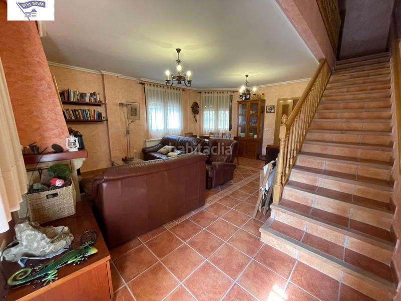 Foto 1abc13bc-2288-46ba-baaf-c6b0546085ee. Masia amb aparcament a Alcaraz