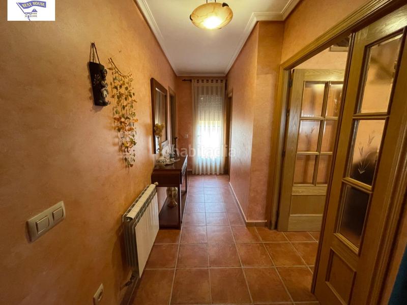 Foto 4c6a1046-7d2a-4c43-a016-e30f9ea23830. Masia amb aparcament a Alcaraz