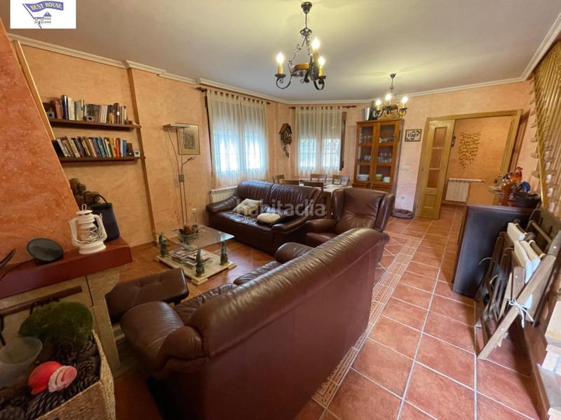 Foto 576c9a54-9e1d-4d8b-8bbd-a6b69e01ad28. Masia amb aparcament a Alcaraz